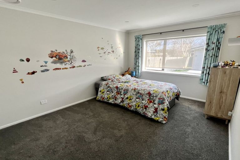 Photo of property in 74 Cologne Street, Martinborough, 5711