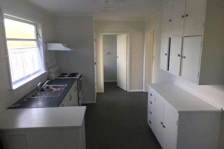 Photo of property in 48 Donovan Road, Paraparaumu Beach, Paraparaumu, 5032