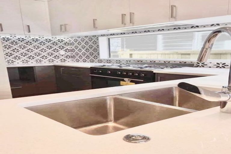 Photo of property in 12 Roa Avenue, Hobsonville, Auckland, 0616