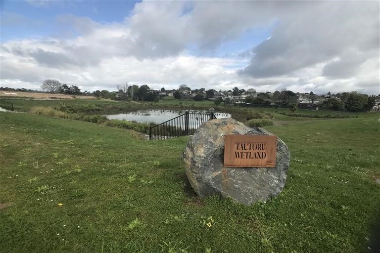 Photo of property in 92 Te Napi Drive, Takanini, 2112