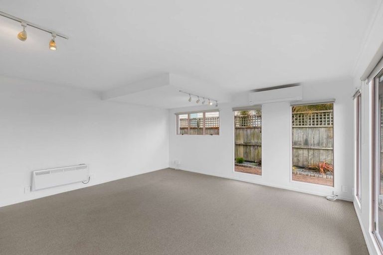 Photo of property in 3/27 Willow Avenue, Hannahs Bay, Rotorua, 3010