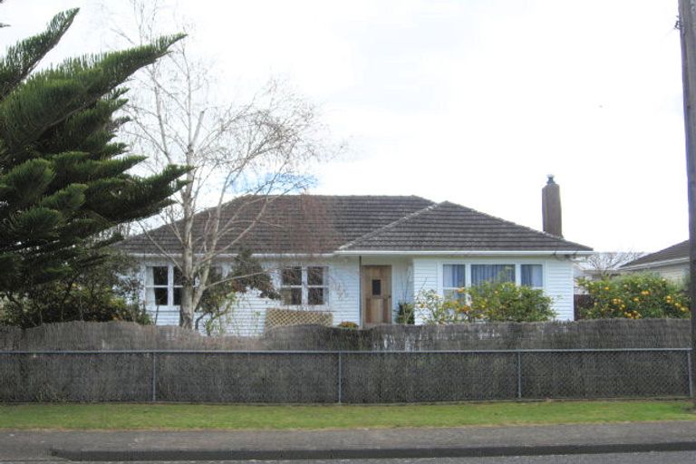 Photo of property in 61 Valentine Street, Papakura, 2110