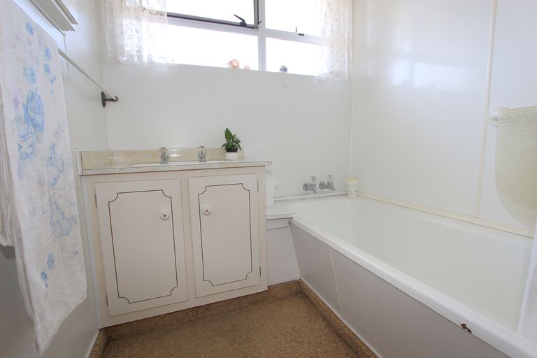 Photo of property in 39 Lakings Road, Springlands, Blenheim, 7201