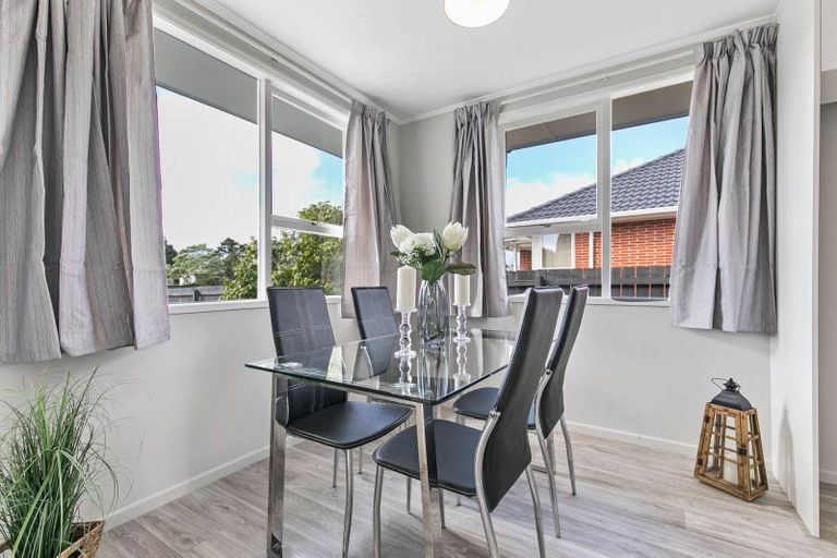 Photo of property in 27 Woburn Street, Mangere East, Auckland, 2024