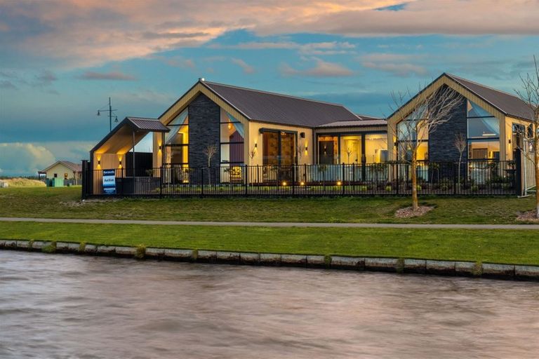 Photo of property in 83 The Esplanade, Pegasus, 7612