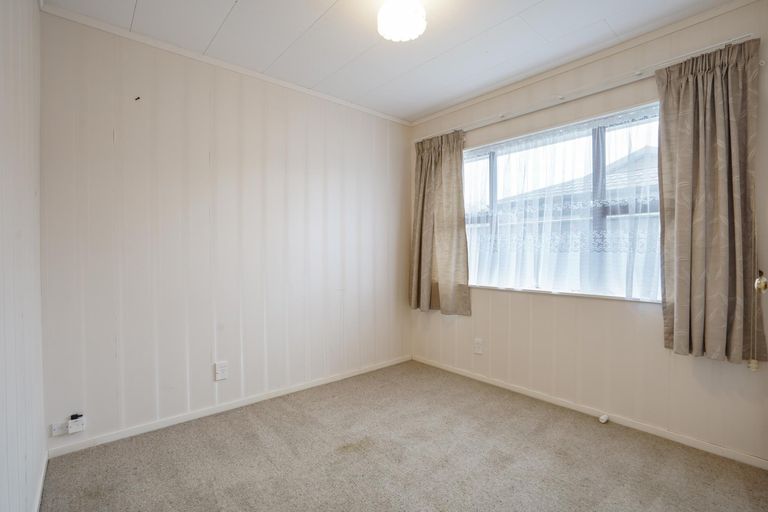 Photo of property in 124 Amberley Avenue, Highbury, Palmerston North, 4412