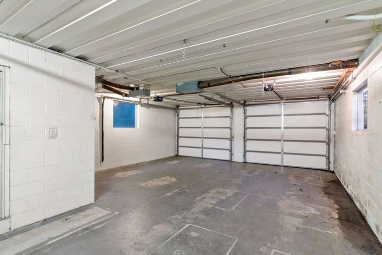 Photo of property in 4 Hawkswood Place, Avonhead, Christchurch, 8042