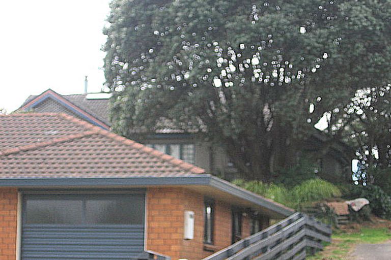 Photo of property in 2/221 Valley Road, Mount Maunganui, 3116