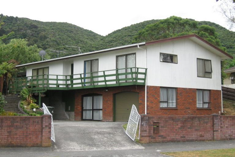 Photo of property in 154 California Drive, Totara Park, Upper Hutt, 5018