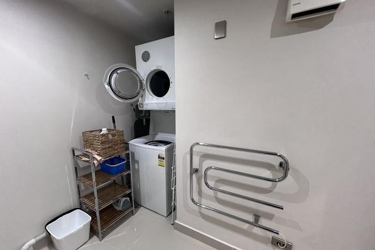 Photo of property in The Quay, 8/332b1 Lambton Quay, Wellington Central, Wellington, 6011