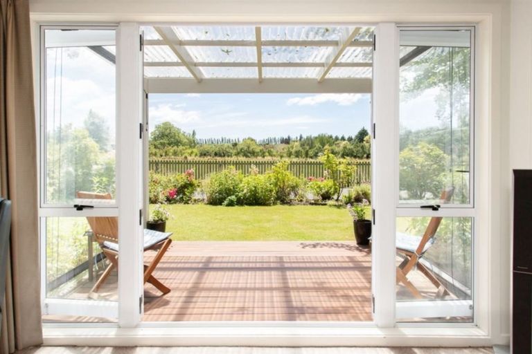 Photo of property in 113 Gardiners Road, Harewood, Christchurch, 8051