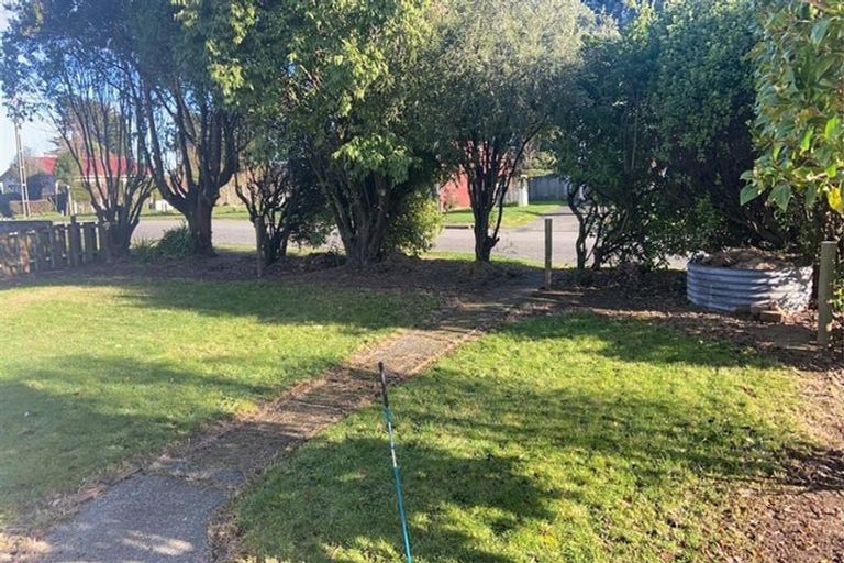 Photo of property in 27 Erskine Street, Tuatapere, 9620