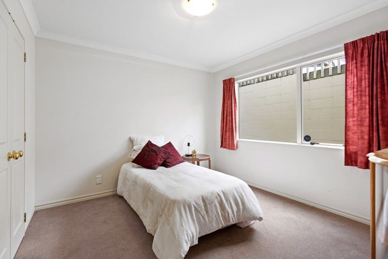 Photo of property in 31a Seaview Road, Otumoetai, Tauranga, 3110