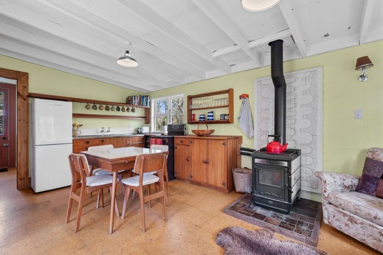 Photo of property in 991 Masterton Castlepoint Road, Tauweru, Masterton, 5889