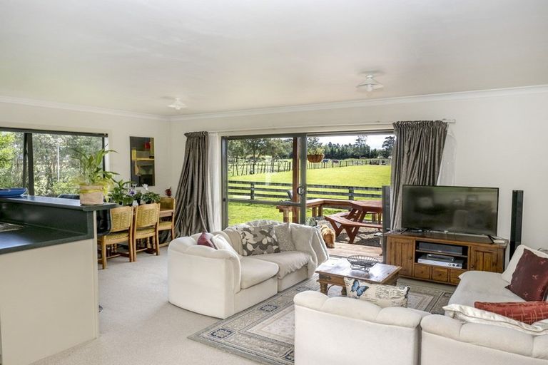 Photo of property in 70 Parkers Road, West Taratahi, Carterton, 5791