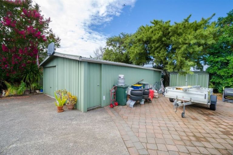Photo of property in 29 Poinsettia Place, Henderson, Auckland, 0610
