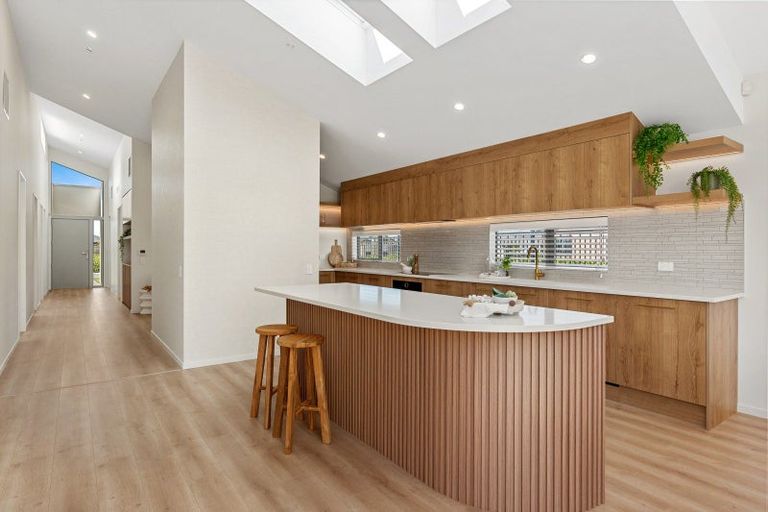 Photo of property in 13 Finstock Way, Rolleston, 7614