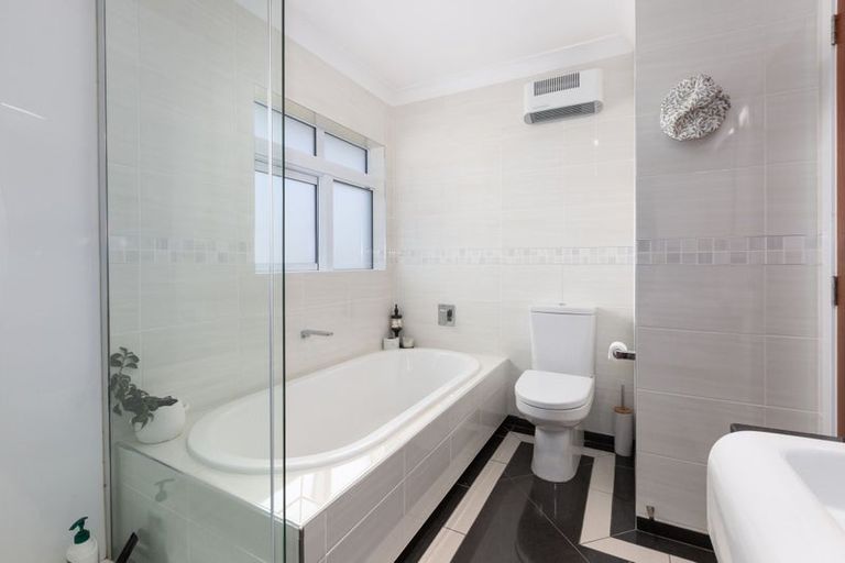 Photo of property in 22 Kahurangi Heights, Aotea, Porirua, 5024