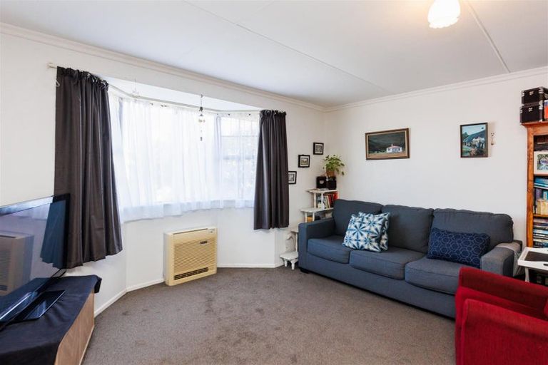 Photo of property in 36 Criterion Street, Bulls, 4818