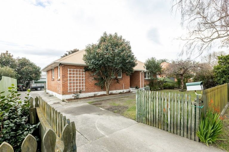 Photo of property in 82 Barker Road, Marewa, Napier, 4110
