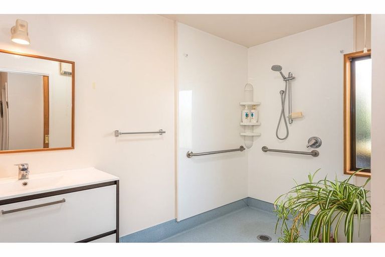 Photo of property in 9 Stopforth Street, Woodend, 7610