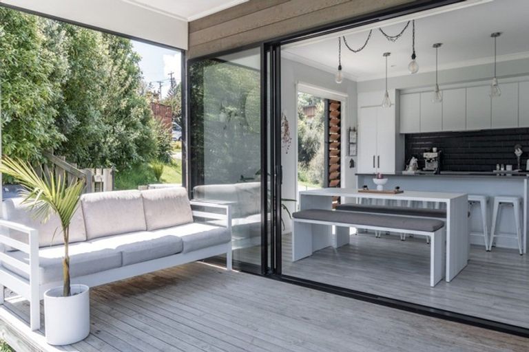 Photo of property in 5 Aroaro Lane, Raglan, 3225