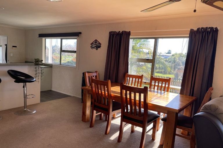 Photo of property in 12 Belray Place, Papamoa Beach, Papamoa, 3118