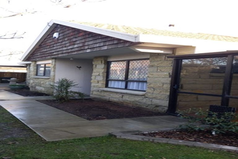 Photo of property in 45 Manapouri Crescent, Hokowhitu, Palmerston North, 4410