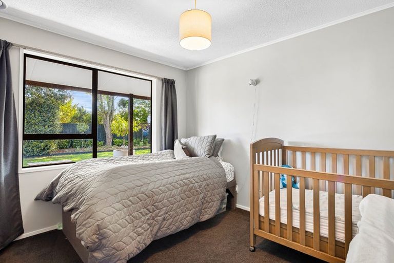 Photo of property in 4 Woodfield Place, Woodend, 7610