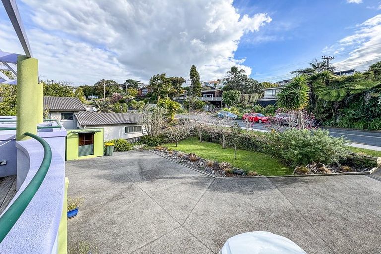 Photo of property in 2/3 Oban Road, Browns Bay, Auckland, 0630