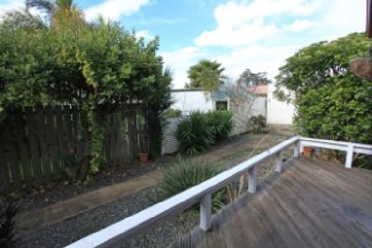 Photo of property in 37 Maeroa Road, Beerescourt, Hamilton, 3200