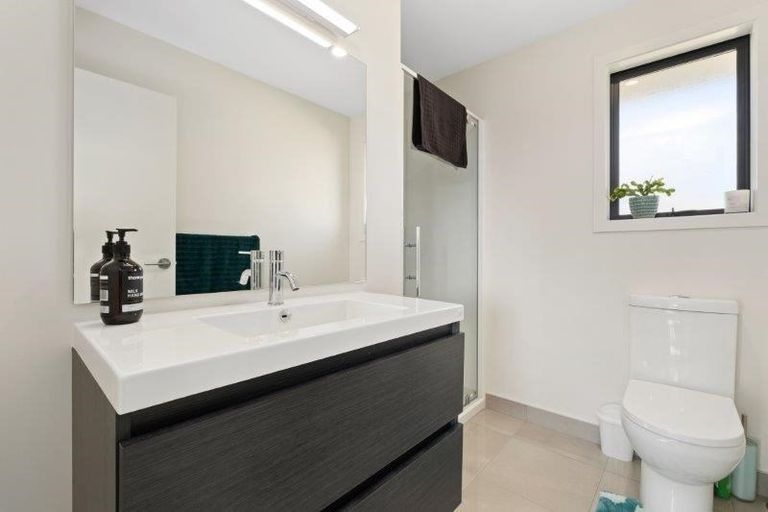 Photo of property in 14 Hebbard Court, Albert Town, Wanaka, 9305