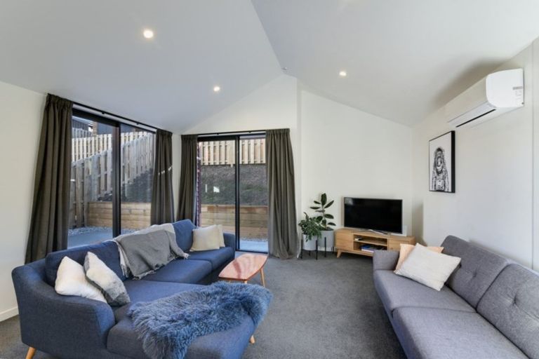 Photo of property in 60 Red Cottage Drive, Lake Hayes, Queenstown, 9304