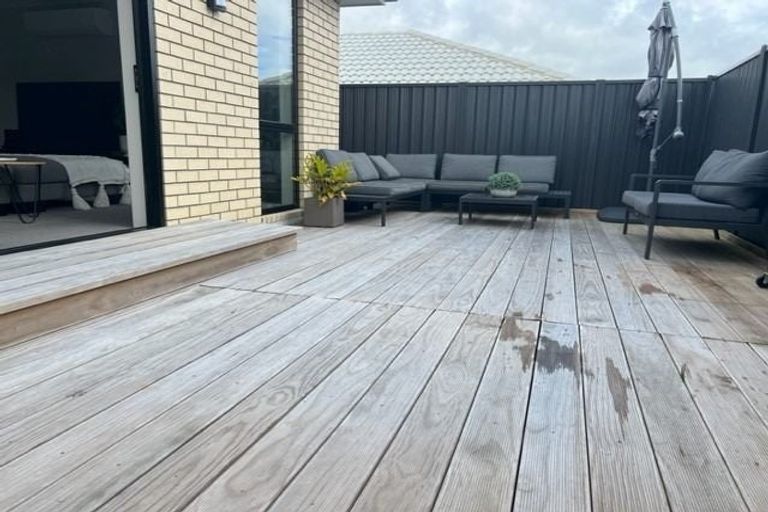 Photo of property in 16 Pioneer Crescent, Omokoroa, 3114