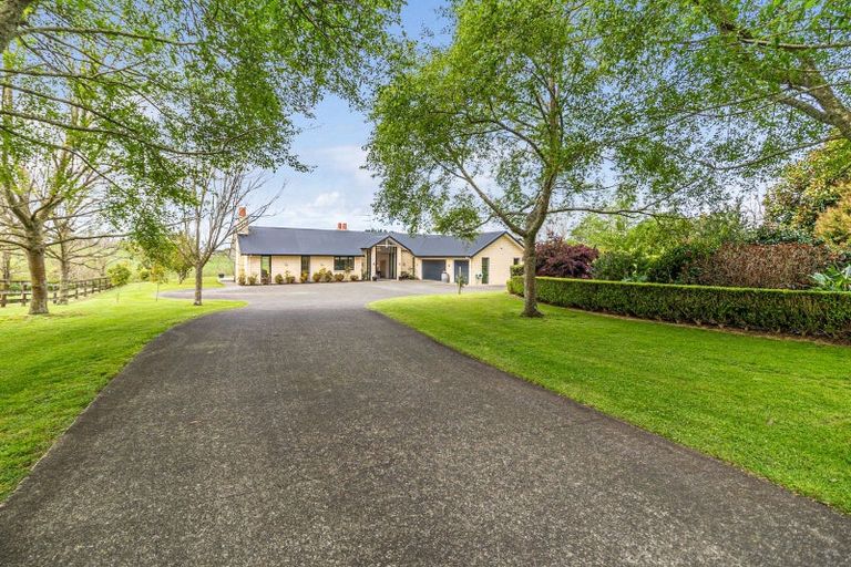 Photo of property in 21 Whangapouri Road, Karaka, Drury, 2578