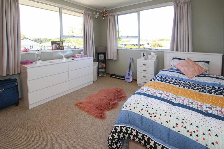 Photo of property in 27 Glendale Crescent, Holmes Hill, Oamaru, 9401