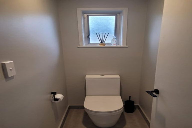 Photo of property in 26a Finlow Drive, Te Atatu South, Auckland, 0610