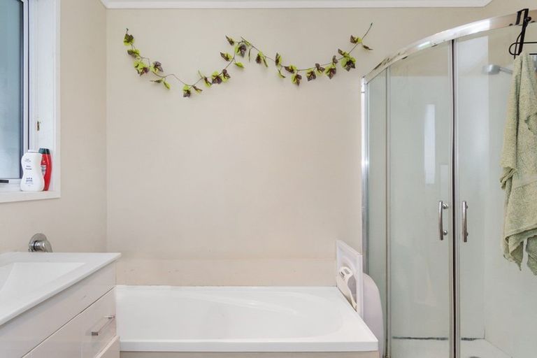 Photo of property in 13 Donovan Street, Te Puke, 3119