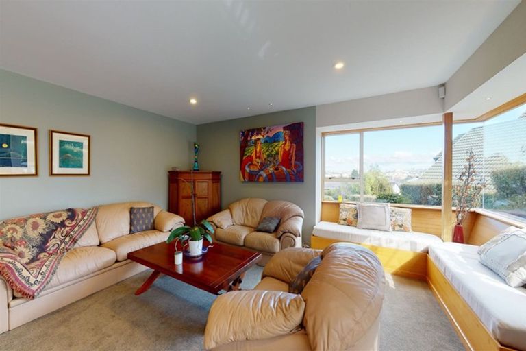 Photo of property in 10 Juliet Place, Forrest Hill, Auckland, 0620