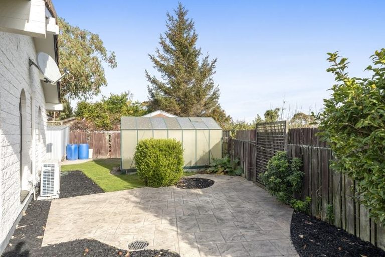 Photo of property in 76 Orrick Crescent, Avondale, Christchurch, 8061