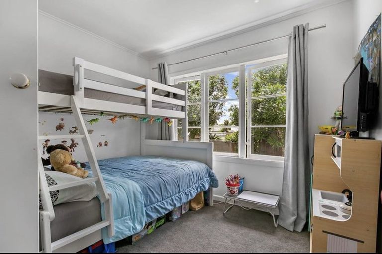 Photo of property in 34 Kelvin Road, Papakura, 2110