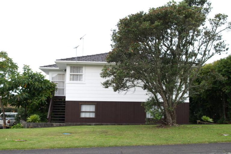 Photo of property in 11 Judkins Crescent, Cockle Bay, Auckland, 2014