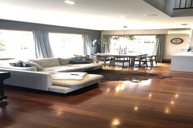 Photo of property in 12 Regis Lane, Flat Bush, Auckland, 2019