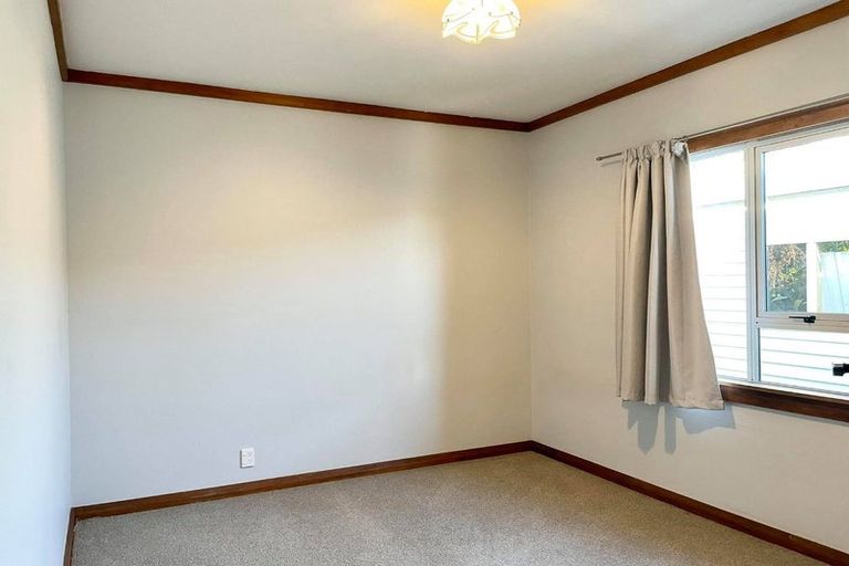 Photo of property in 18 Camellia Avenue, Bell Block, New Plymouth, 4312