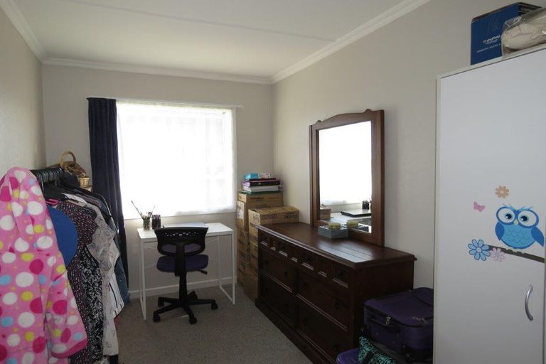 Photo of property in 75 Weka Street, Waikiwi, Invercargill, 9810
