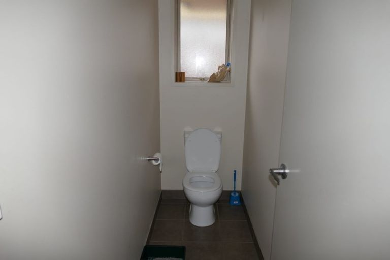 Photo of property in 5 Anna Lane, Glen Eden, Auckland, 0602