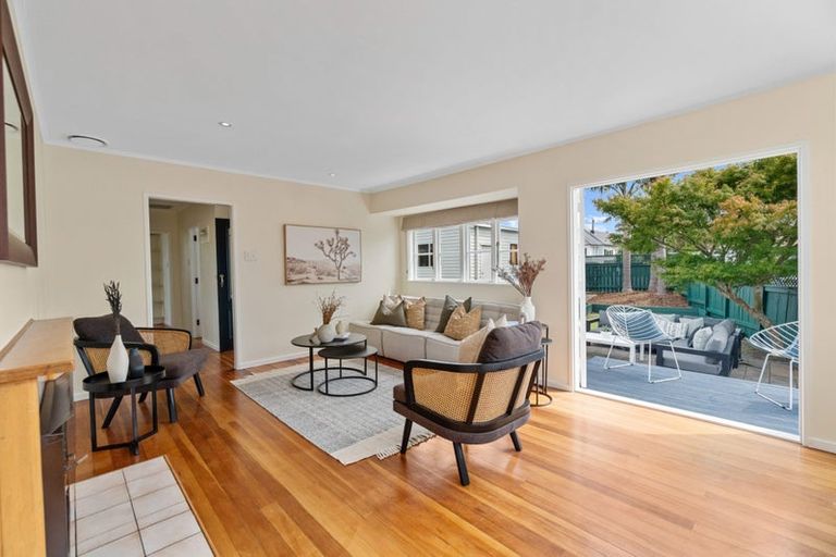 Photo of property in 47 Philomel Crescent, Bayswater, Auckland, 0622