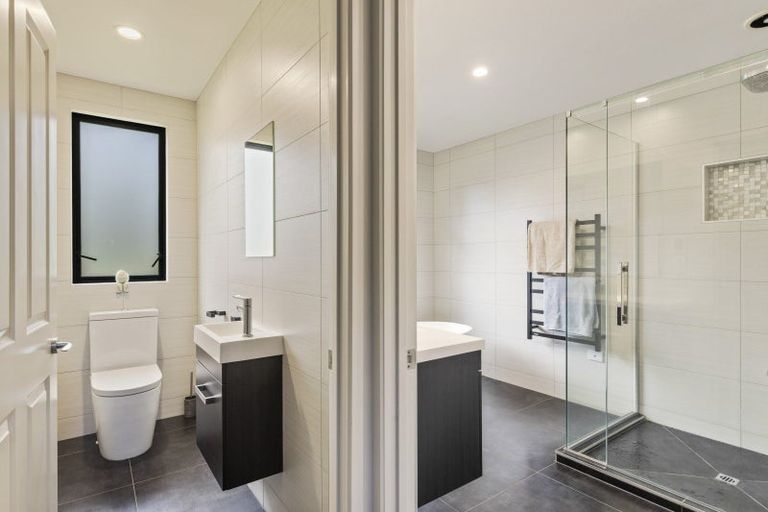 Photo of property in 49 Shelter Grove, Frankleigh Park, New Plymouth, 4310