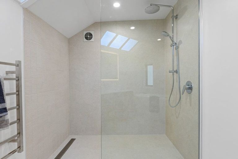 Photo of property in 28 Panorama Road, Clifton, Christchurch, 8081