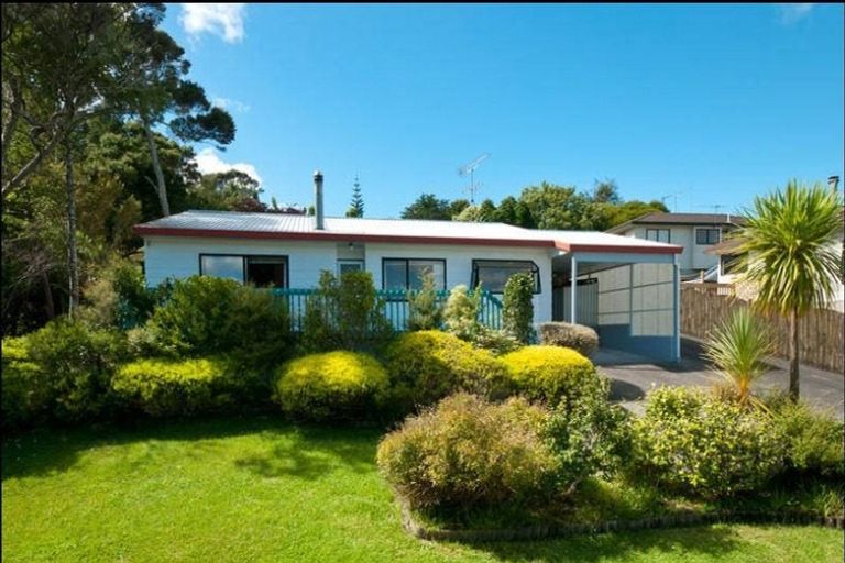 Photo of property in 2/3 Fernwood Grove, Bayview, Auckland, 0629